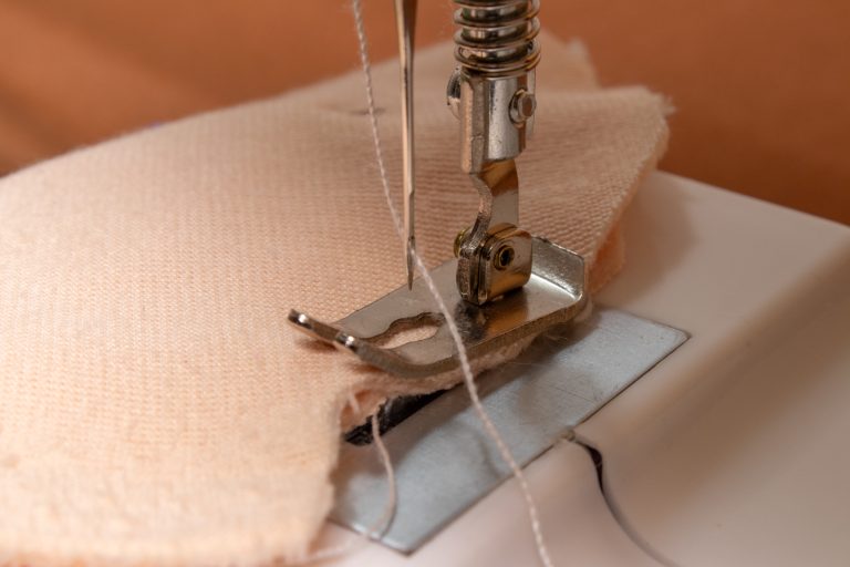 MAQUINA DE COSER